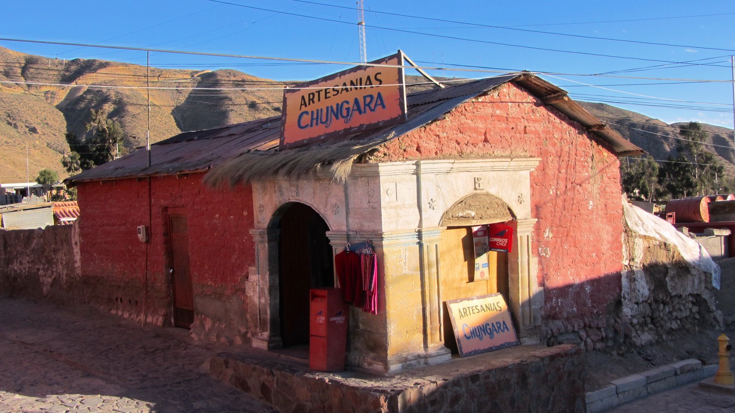 Shop close to the border Chile / Bolivia